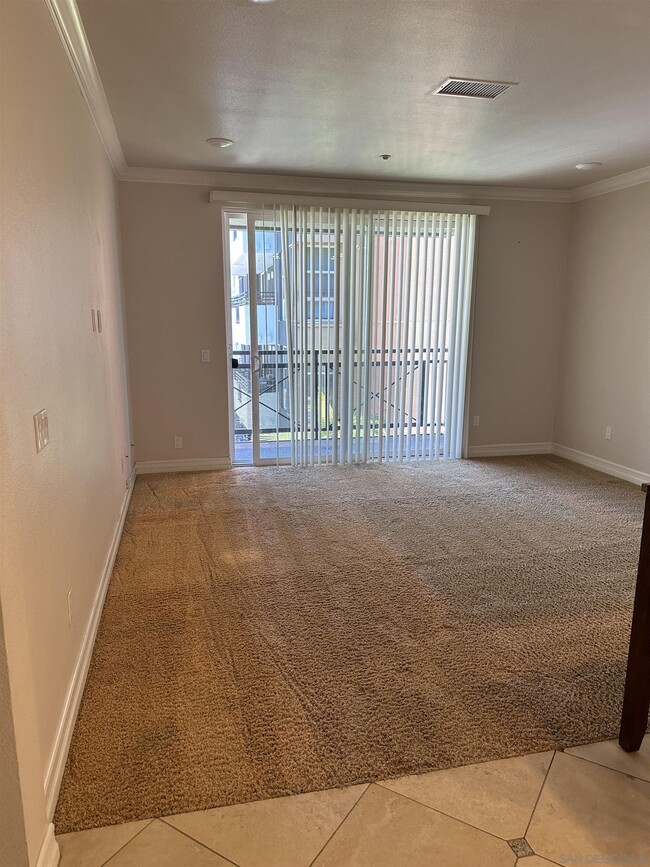 Building Photo - 525 N 11th Ave