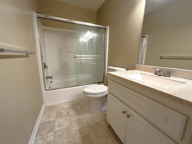 Building Photo - W MISSION BLVD UNIT 16 ONTARIO 91762 (2 BED / 2 BATH)