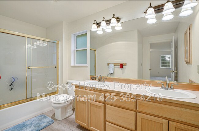 Building Photo - 43124 SE 174th St
