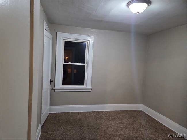 Building Photo - 626 Lisbon Ave