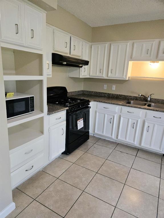 Building Photo - 3207 Glade Springs Dr