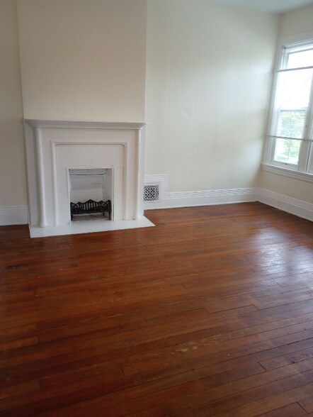 Building Photo - 3523 Clifton Ave