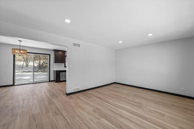 Building Photo - 666-668 Hearne Ct.