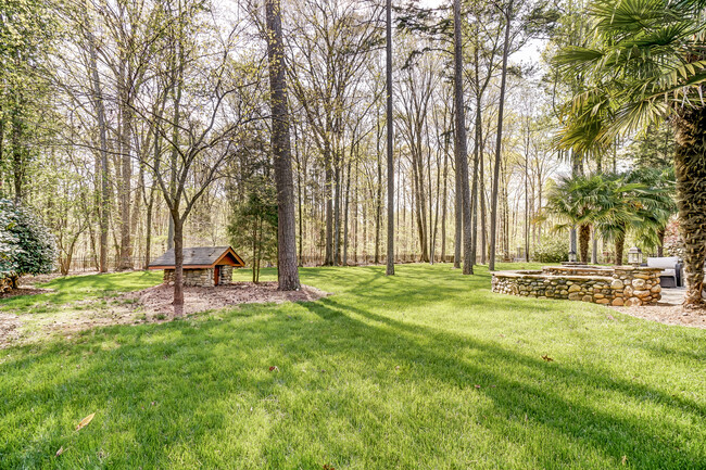 Building Photo - 1024 Patricians Ln