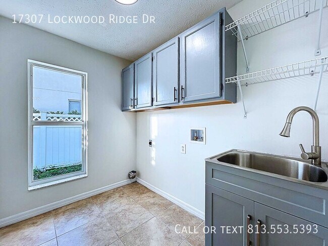 Building Photo - 17307 Lockwood Ridge Dr