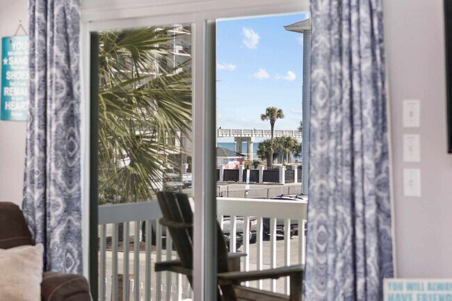 Building Photo - 111B S Yaupon Dr