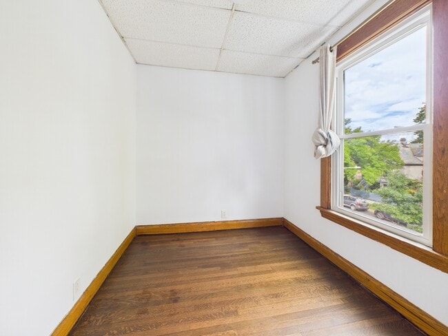 Building Photo - 4318 N Albany Ave
