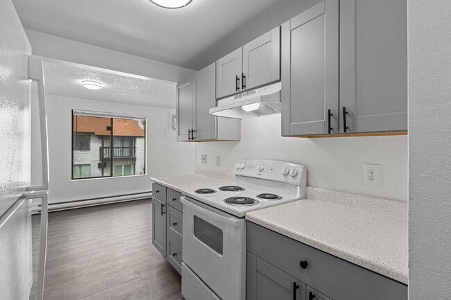 Building Photo - Free rent through June! Amazing one bedroo...