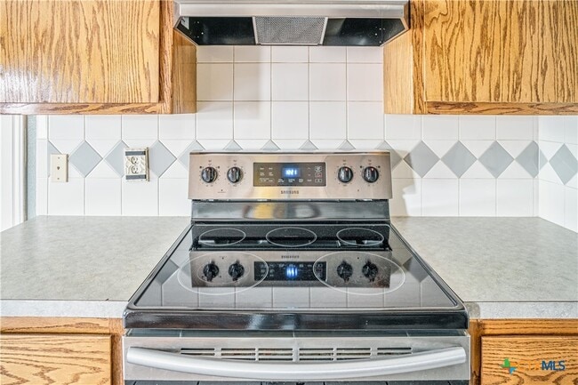 Building Photo - 4501 Embers Dr