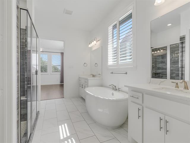 Building Photo - 8308 Pine Valley Dr