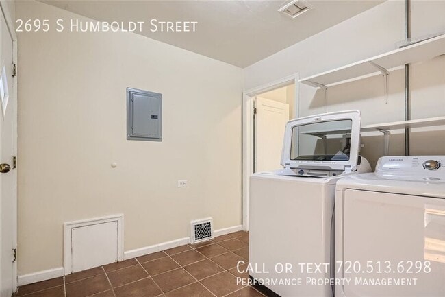 Building Photo - 2695 S Humboldt St