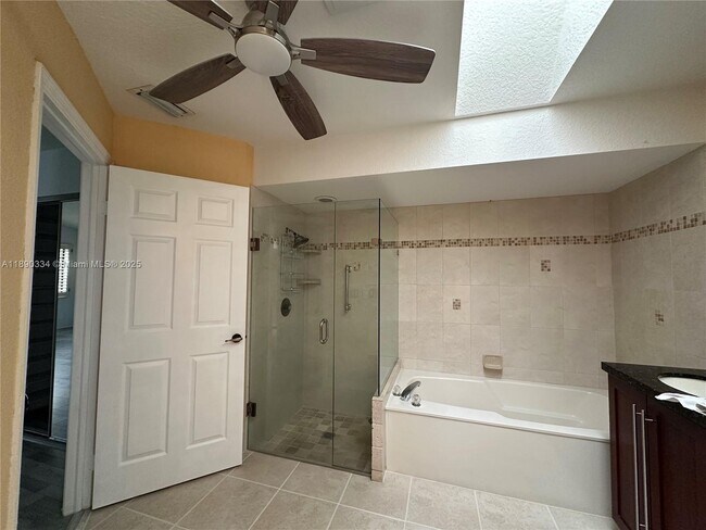 Building Photo - 13174 La Lique Ct