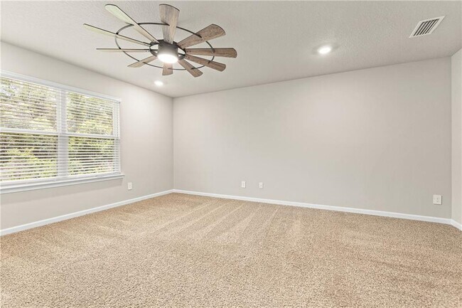 Building Photo - 6028 Creek Side Trl