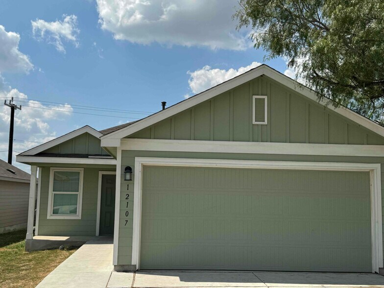 Primary Photo - 12107 Overton Wy