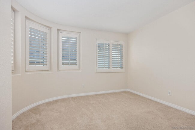 Building Photo - 5535 Porter Creek Rd
