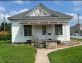 Building Photo - 409