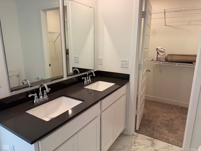 Building Photo - 15203 Farrington Rd