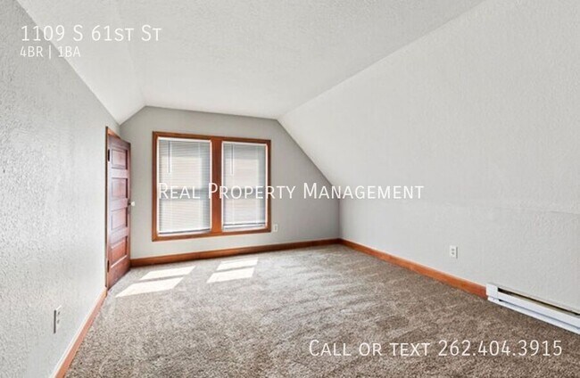 Building Photo - 1109 S 61st St