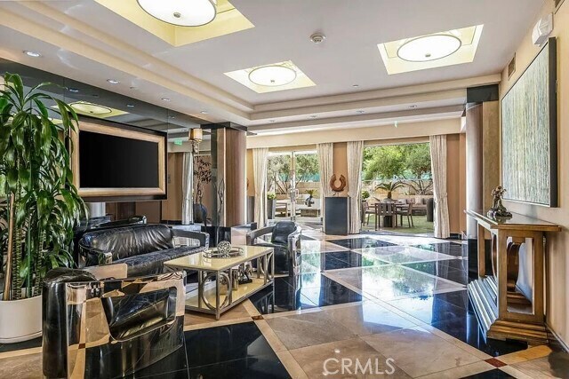 Building Photo - 1318 S Roxbury Dr