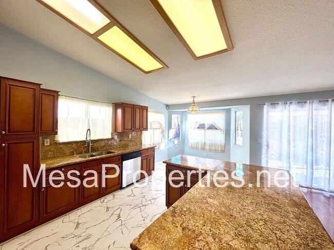 Building Photo - 13359 Medicine Bow Ct