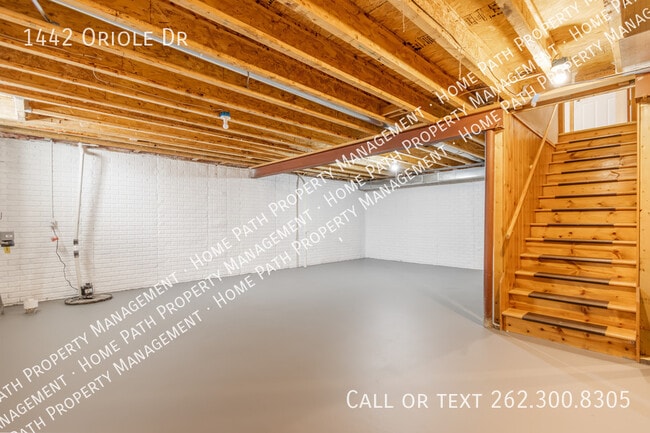 Building Photo - 1442 Oriole Dr