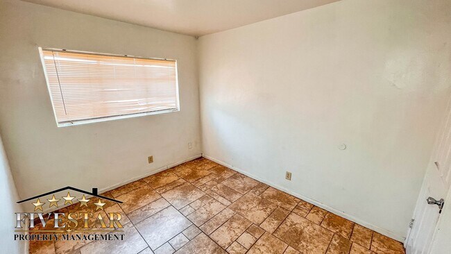 Building Photo - 4519 Gordon St