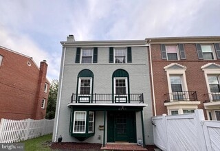 Building Photo - 4513 Squiredale Square