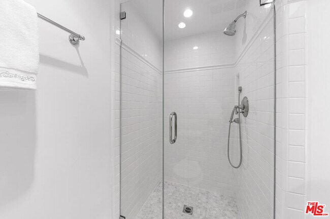 Building Photo - 11856 S Beach Club Way
