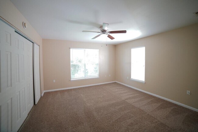 Building Photo - 2400 Fred Smith Rd