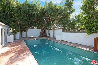 Building Photo - 12524 Woodbine St