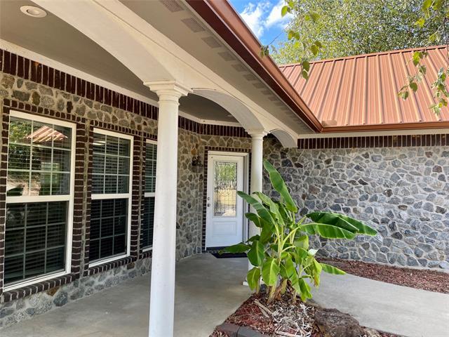 Building Photo - 324 FM 1971