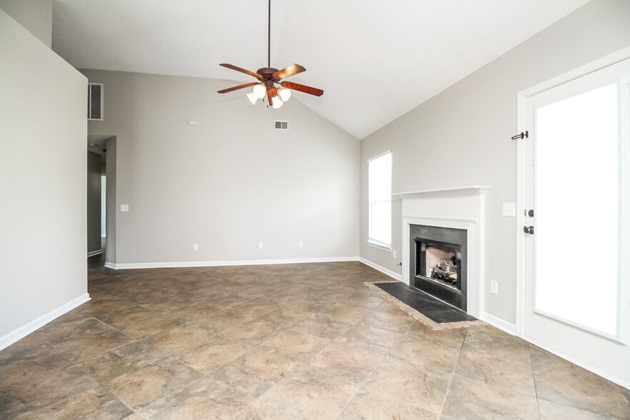 Building Photo - 2963 Buckner Ln