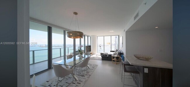 Building Photo - 3131 NE 7th Ave