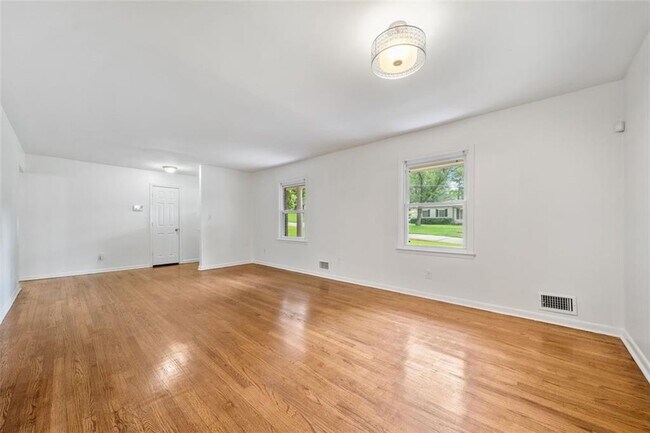 Building Photo - 2683 Stardust Trail
