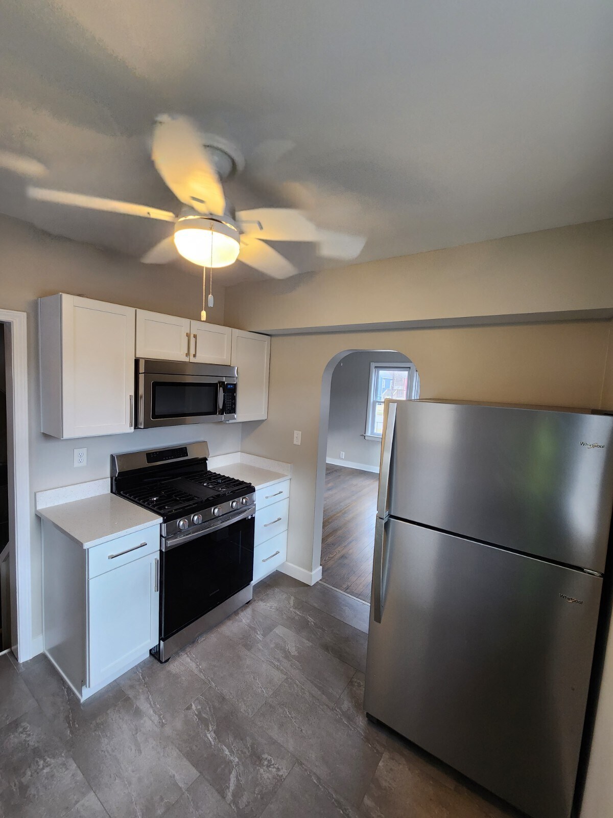 Building Photo - 410 McKinley St