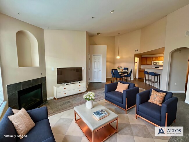 Building Photo - Very nice 2 bed 2 full bath on top floor n...