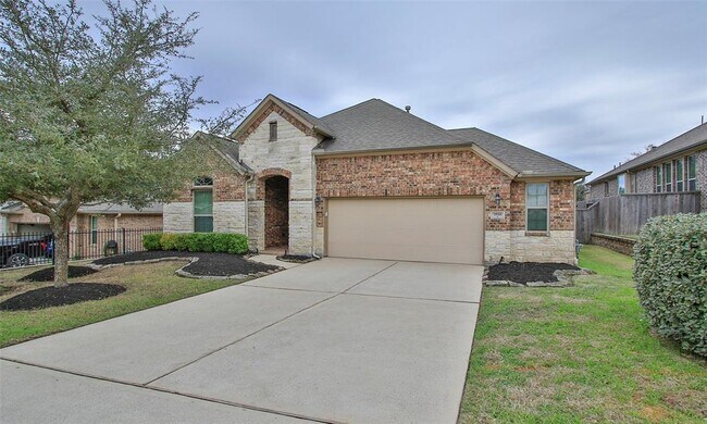Primary Photo - 3556 Woods Estates Dr
