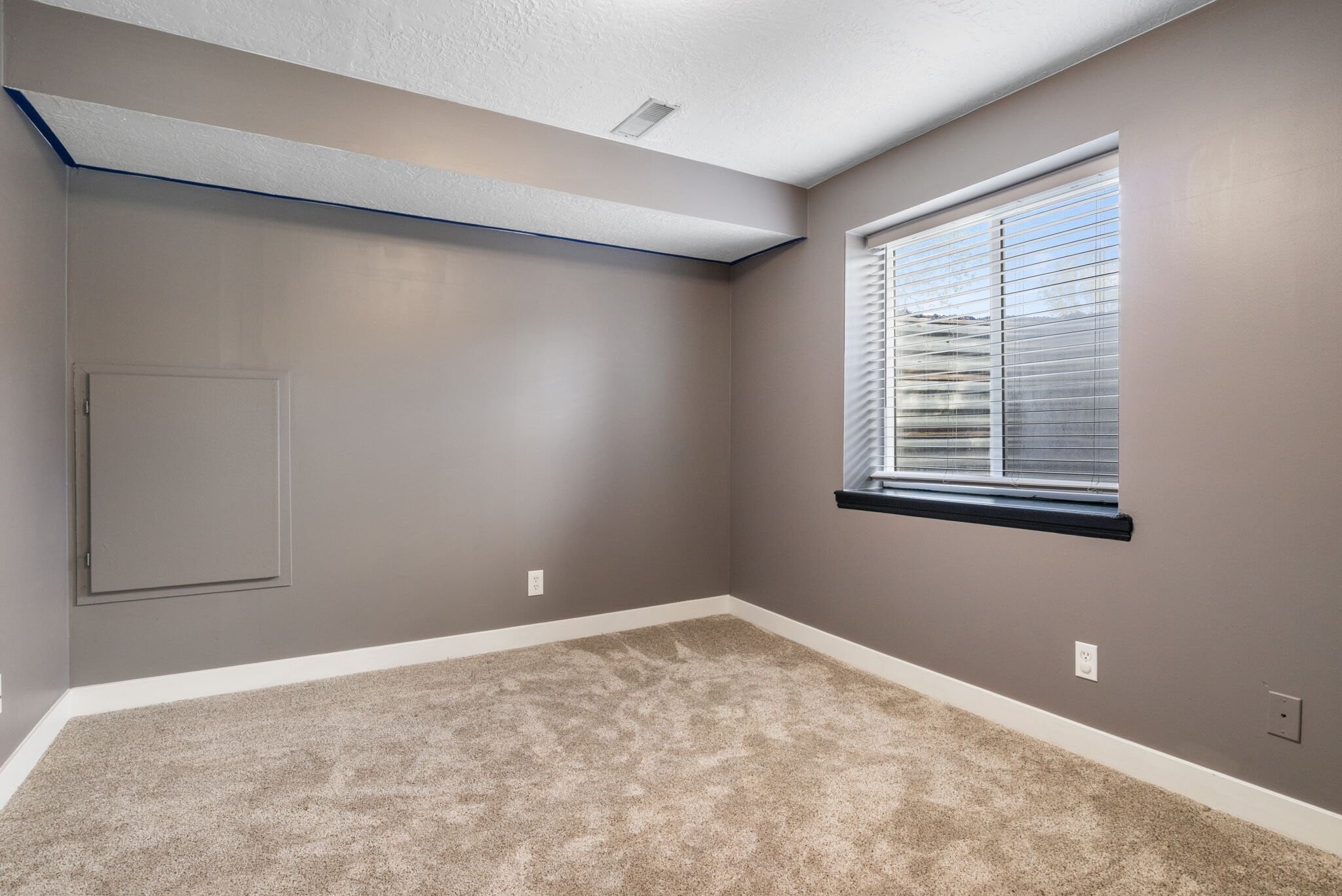 Building Photo - 318 Spyglass Dr