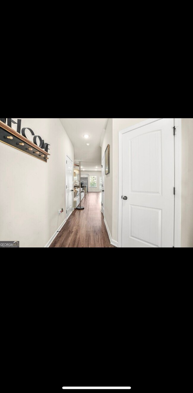 Foyer/entry way - 125 White Mountain Pass