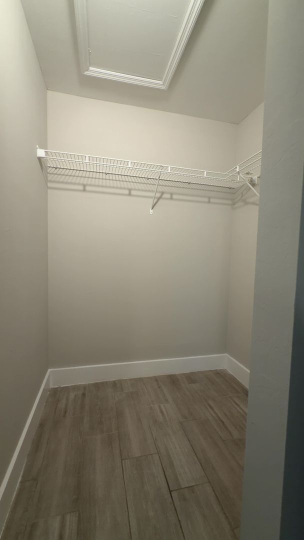 Building Photo - Duplex for rent on freshwater canal