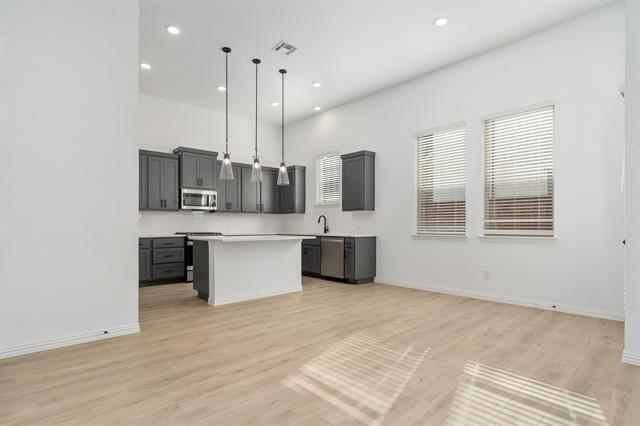 Building Photo - 7516 Jones Dr