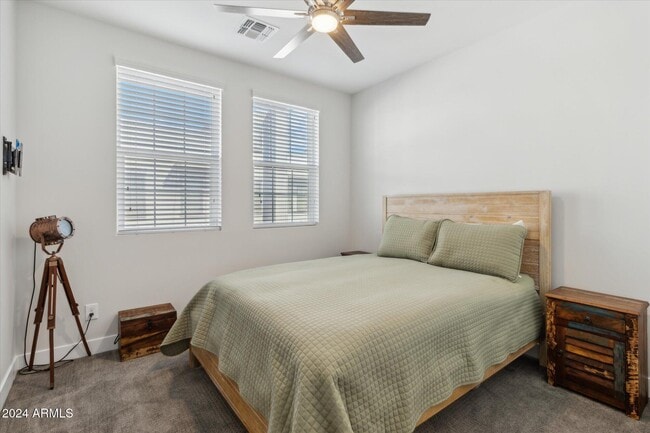 Building Photo - 240 W Missouri Ave