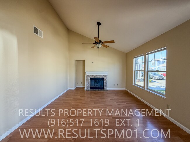 Building Photo - Make this Beautiful 4 Bedroom Your New Home