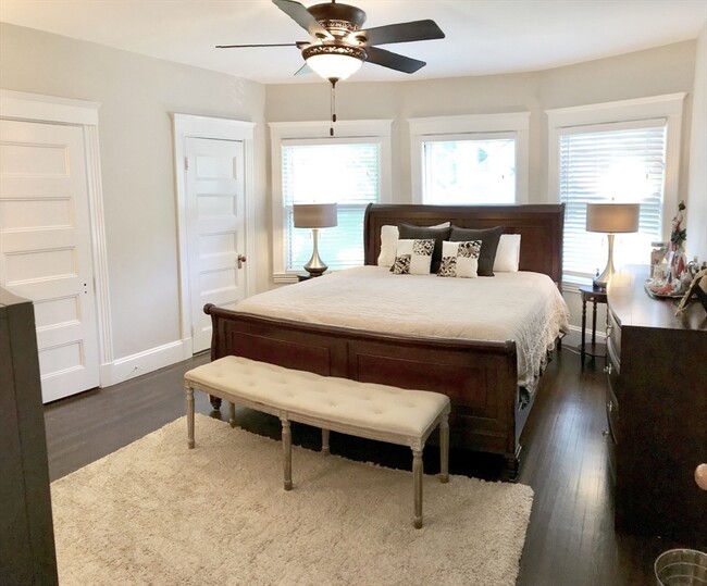 Building Photo - 70 Sumner St