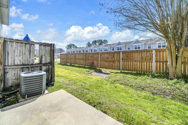 Building Photo - 1856 Shay-Lin Ct