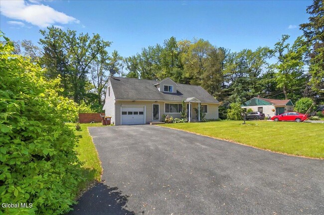 Building Photo - 4 Willey St