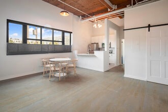 Building Photo - 149 Water St