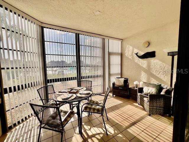 Building Photo - 3020 Matecumbe Key Rd