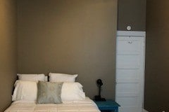 Full Bed - 1214 Speed St