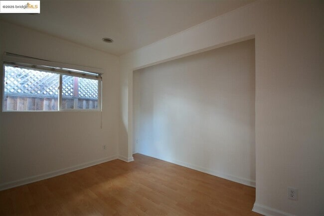 Building Photo - 1462 Kimball Ct